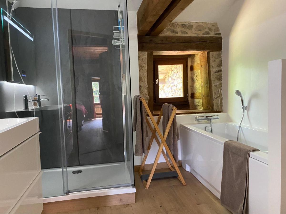 La Vaisse Bed & Breakfast Ambert Bagian luar foto